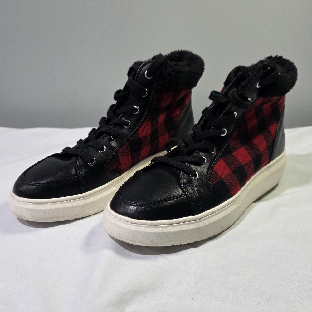 Marc Fisher Fellow Buffalo Plaid High Top Faux Fur Lined Sneakers. 9.5 - Picture 3 of 10